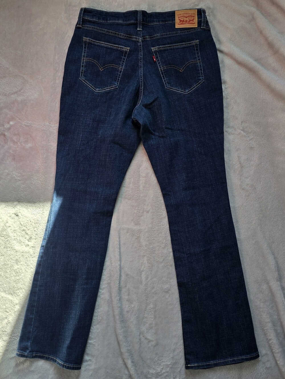 Women’s Levi's Dark Blue Stretch Bootcut Jeans Like New